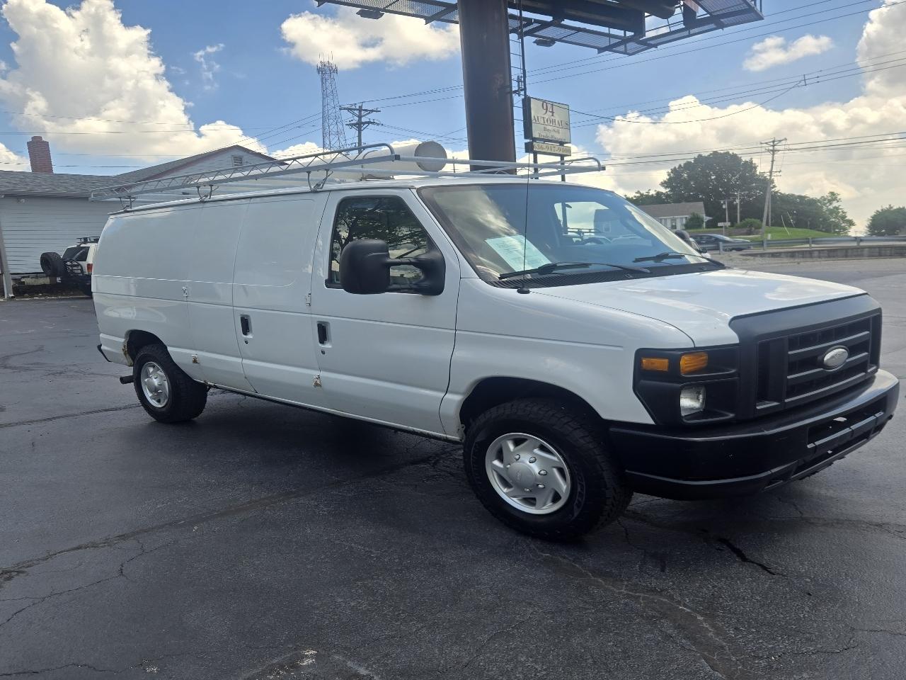 Ford Econoline E-350 Super Duty 2013