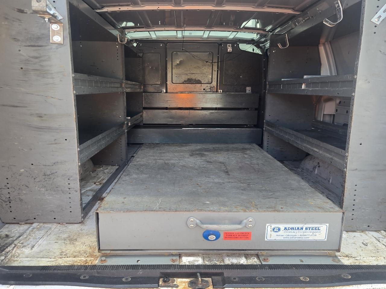Ford Econoline E-350 Super Duty 2013