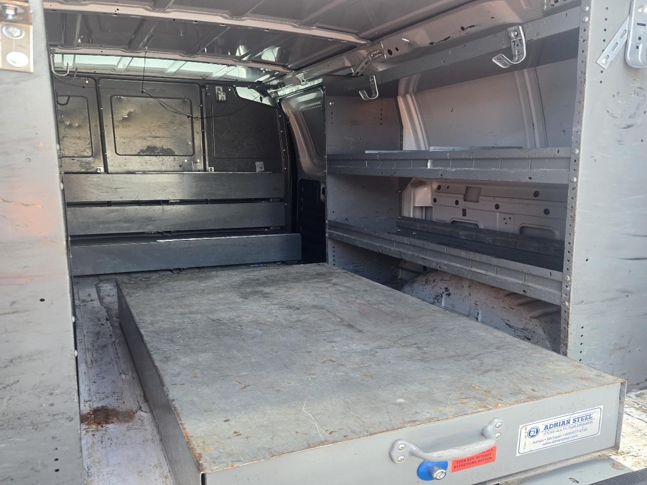 Ford Econoline E-350 Super Duty 2013