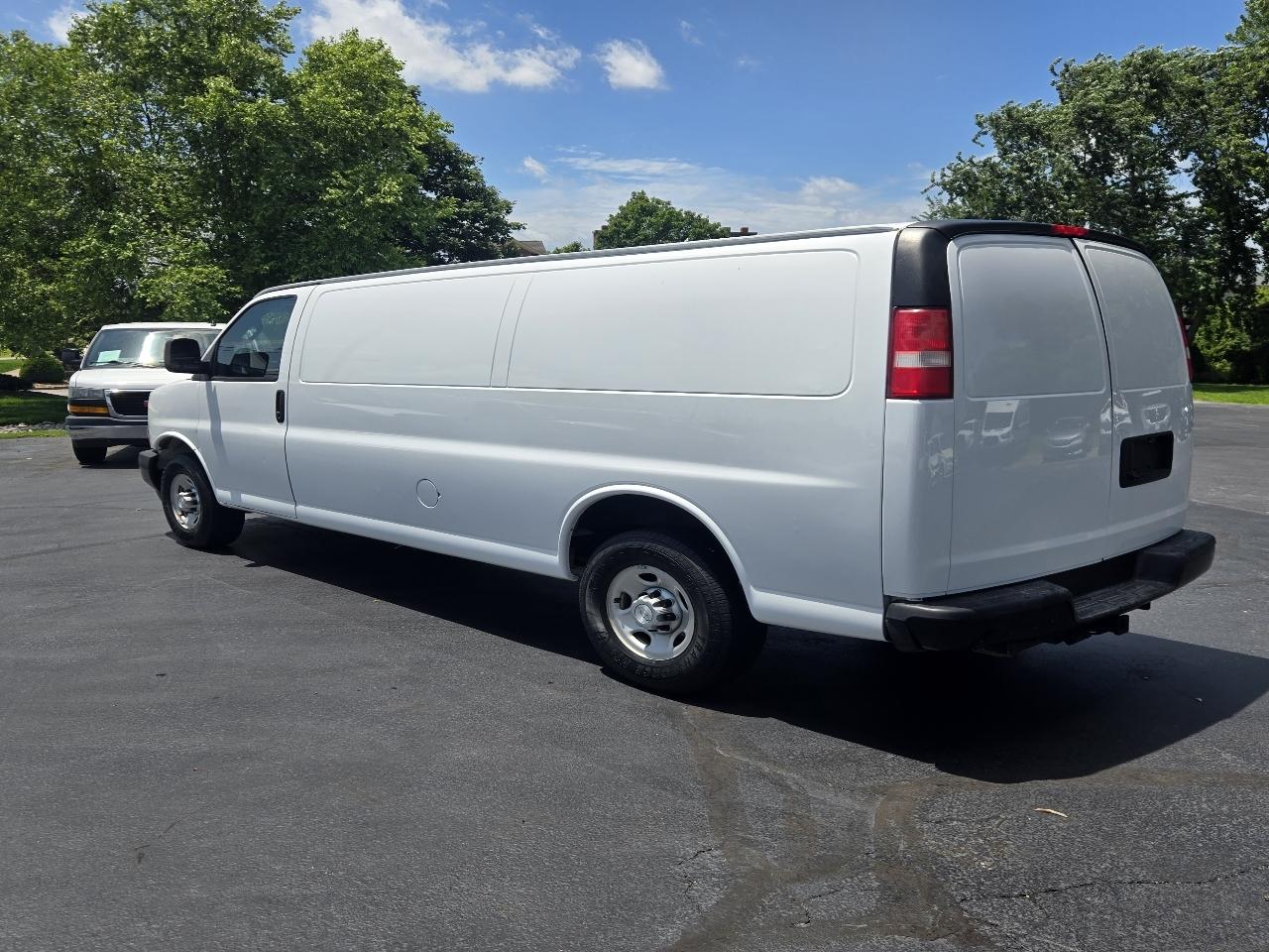 Chevrolet Express 3500 Cargo Extended 2017