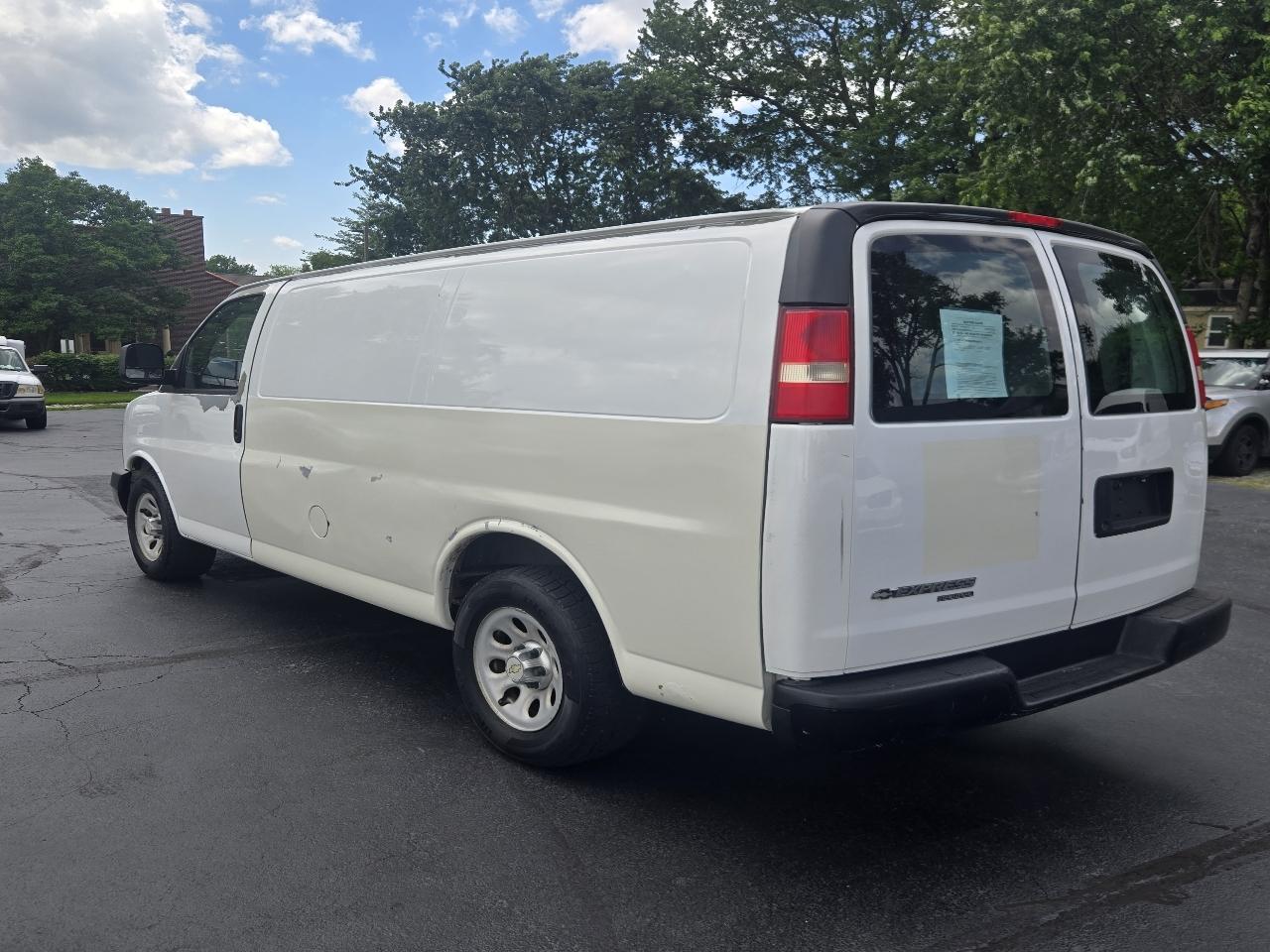 Chevrolet Express 1500 Cargo 2012