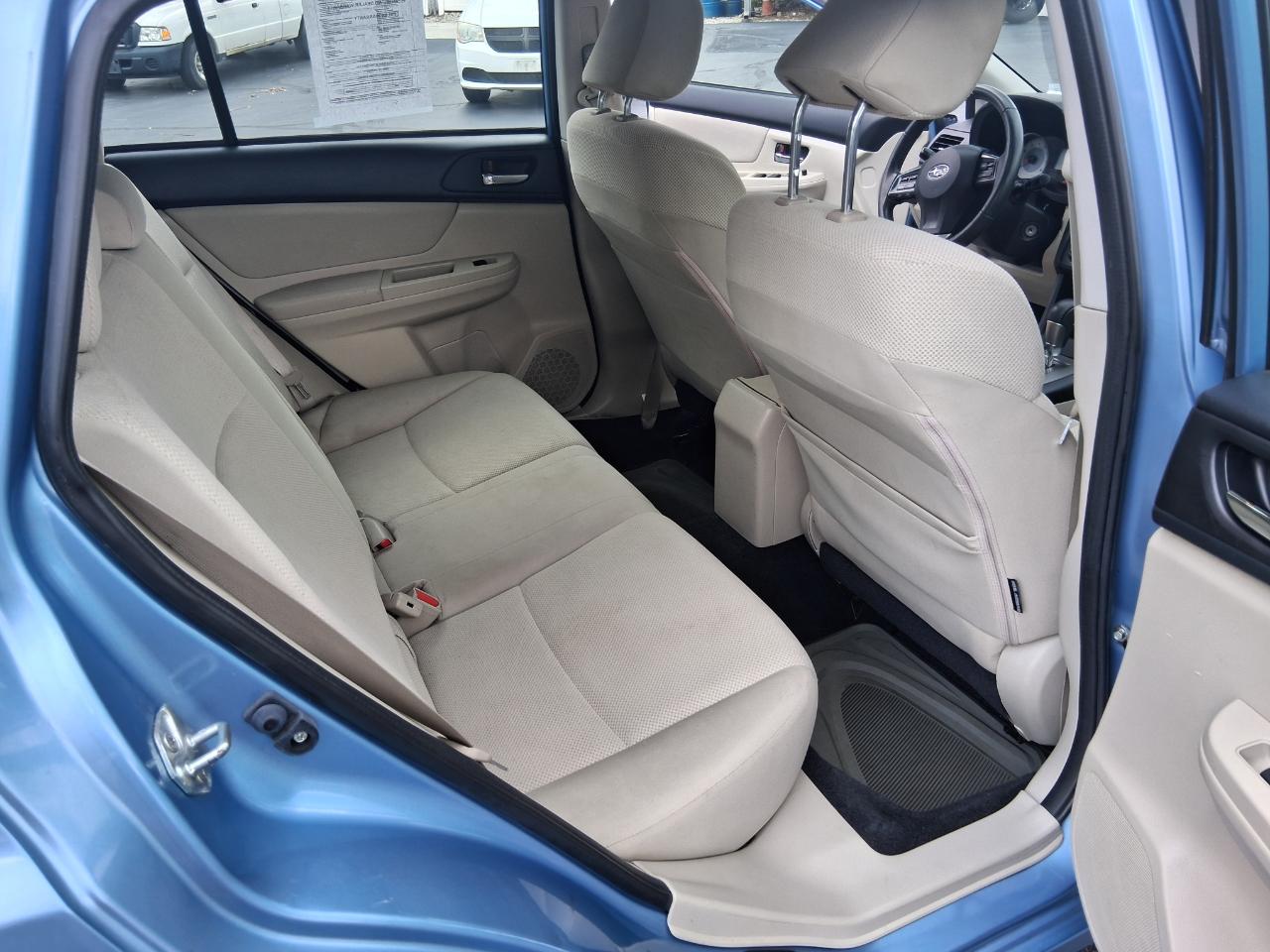 Subaru Impreza Premium Plus 5-Door+S/R 2012