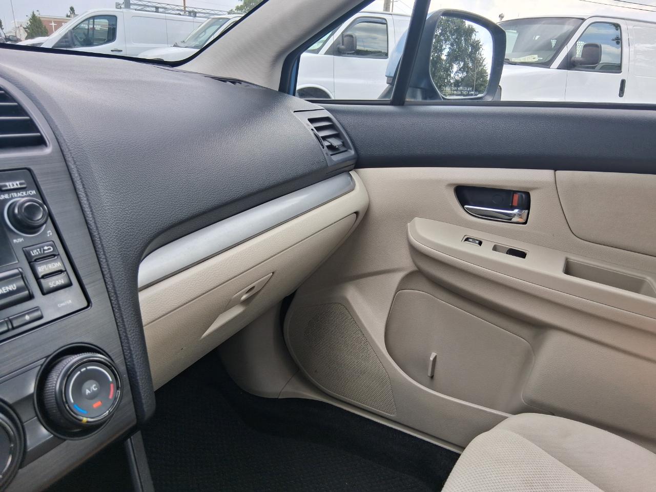 Subaru Impreza Premium Plus 5-Door+S/R 2012