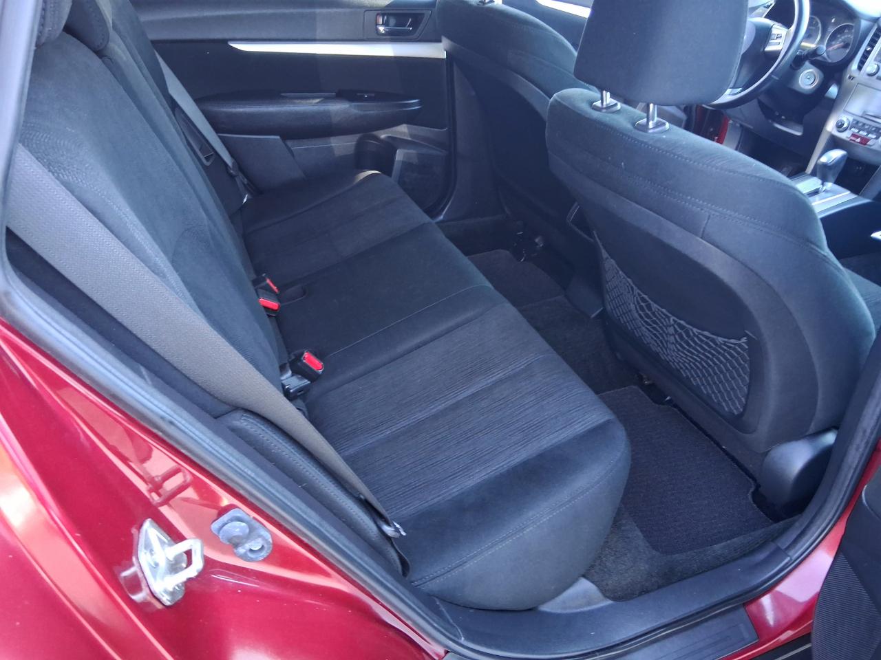 Subaru Outback 2.5i Premium 2013