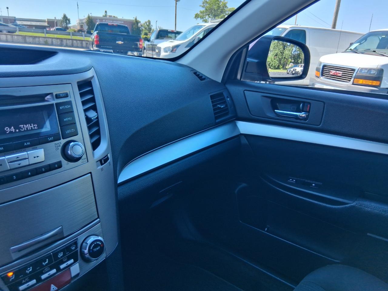 Subaru Outback 2.5i Premium 2013