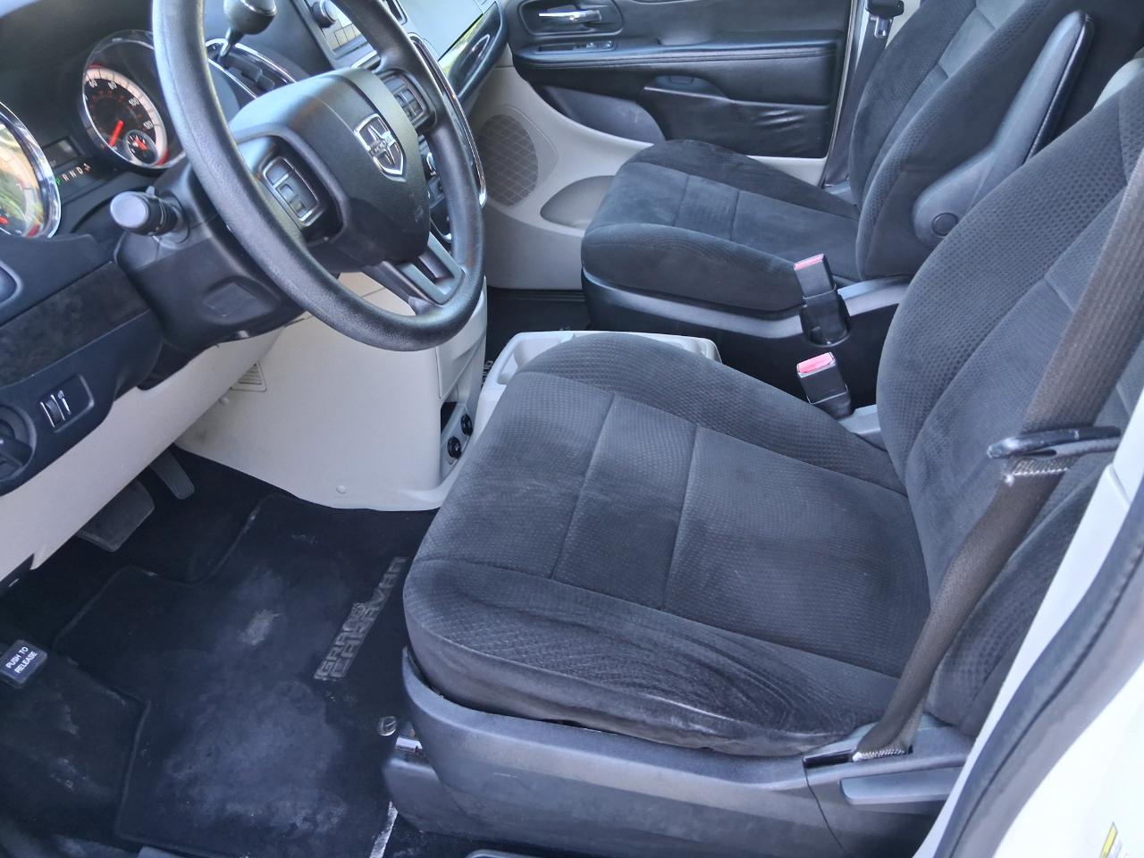 Dodge Grand Caravan SE 2013