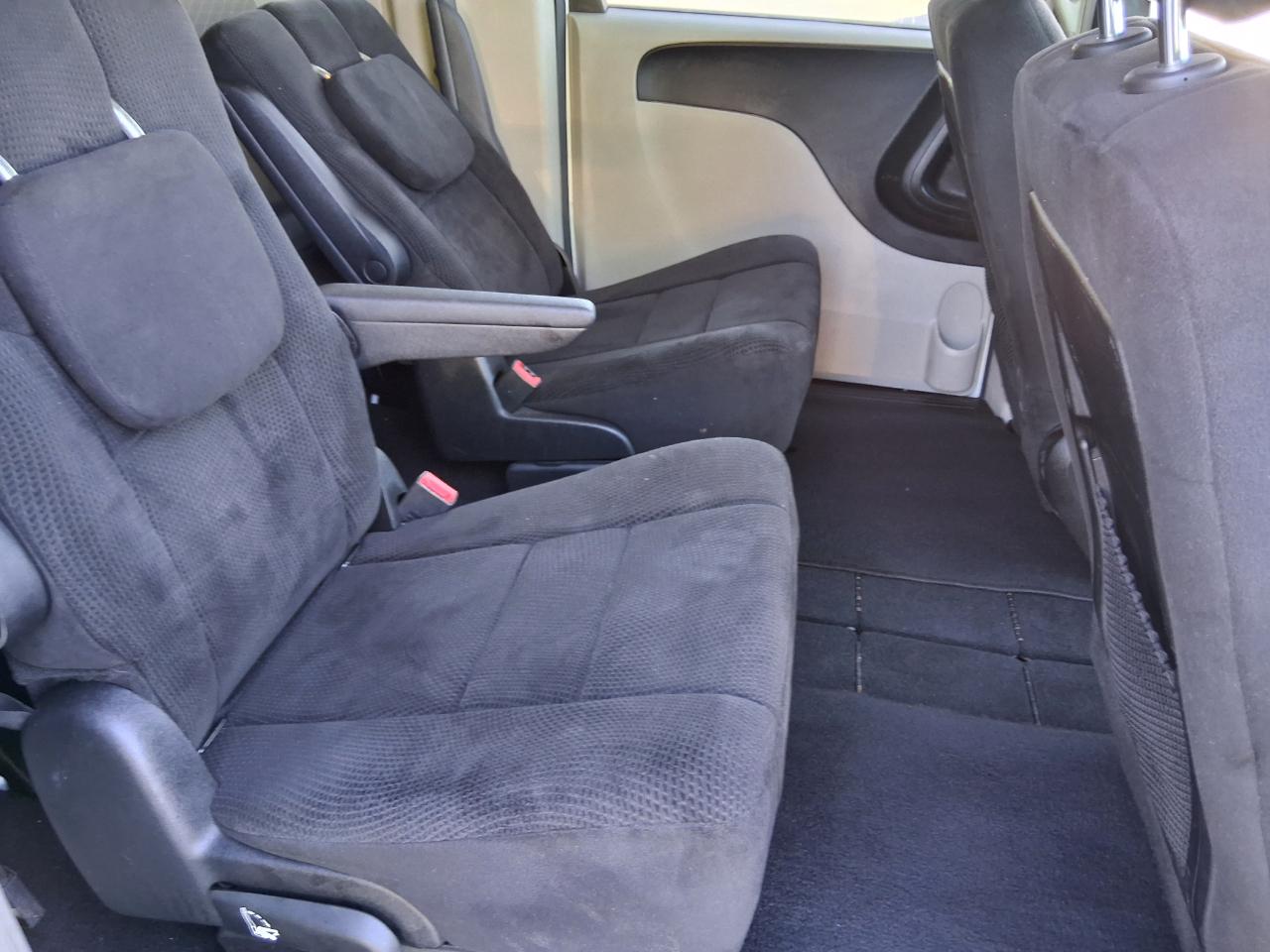 Dodge Grand Caravan SE 2013