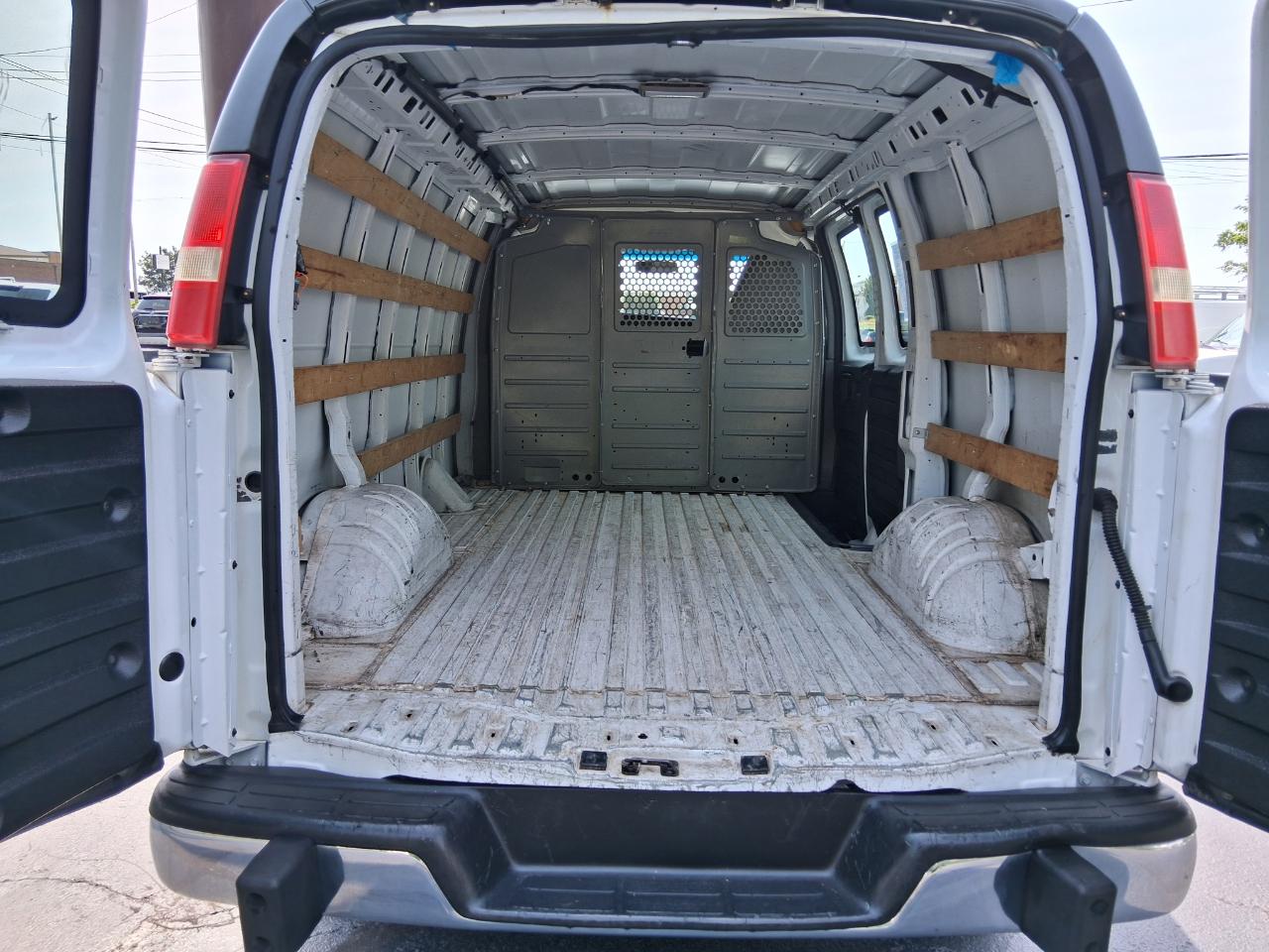 GMC Savana G2500 Cargo 2014