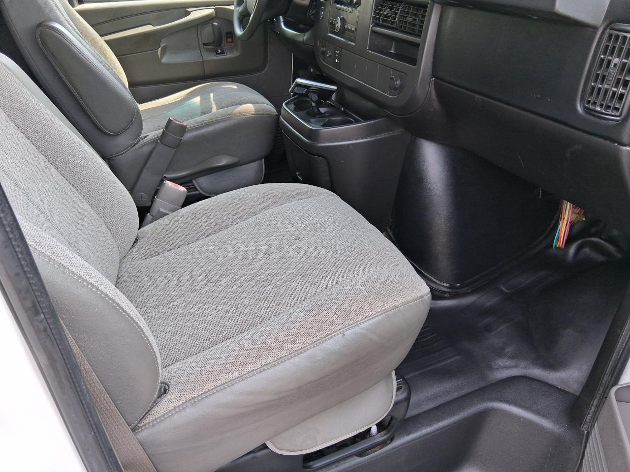 GMC Savana G2500 Cargo 2014