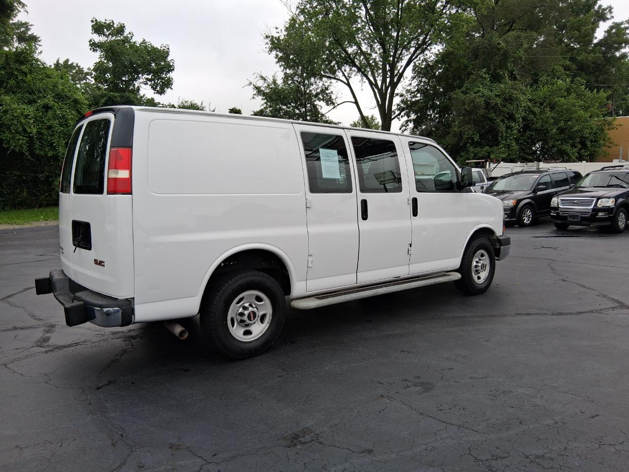 GMC Savana G2500 Cargo 2015