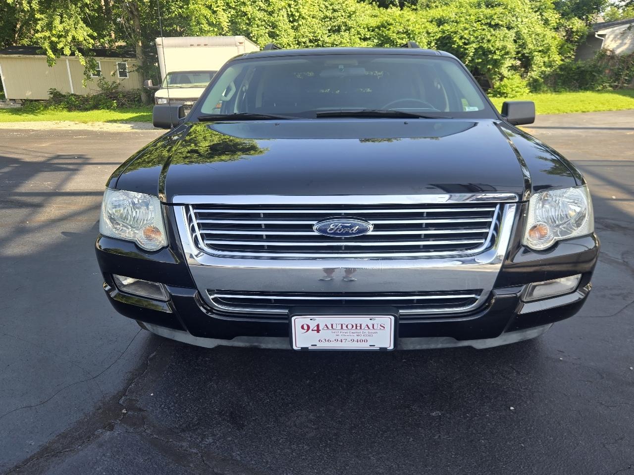 Ford Explorer XLT 4.0L 4WD 2010