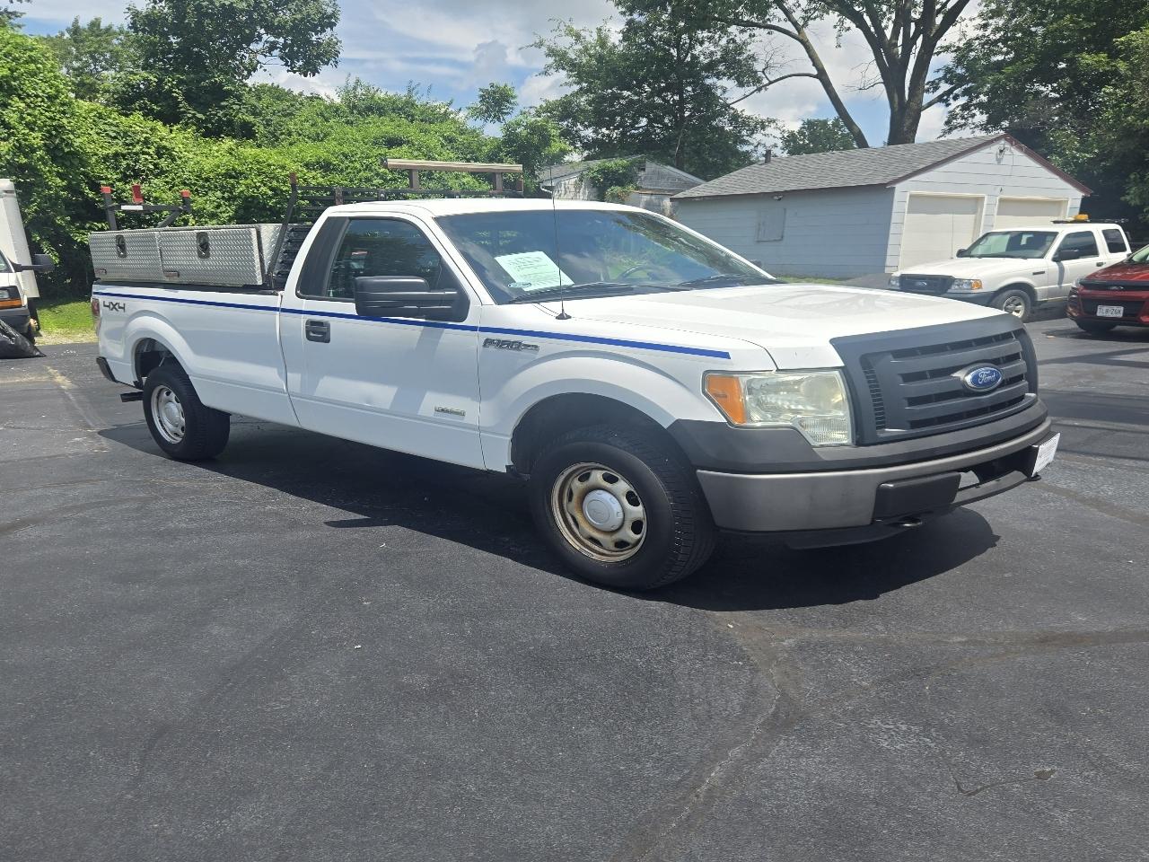 Ford F-150 XLT 8-ft. Bed 4WD 2011