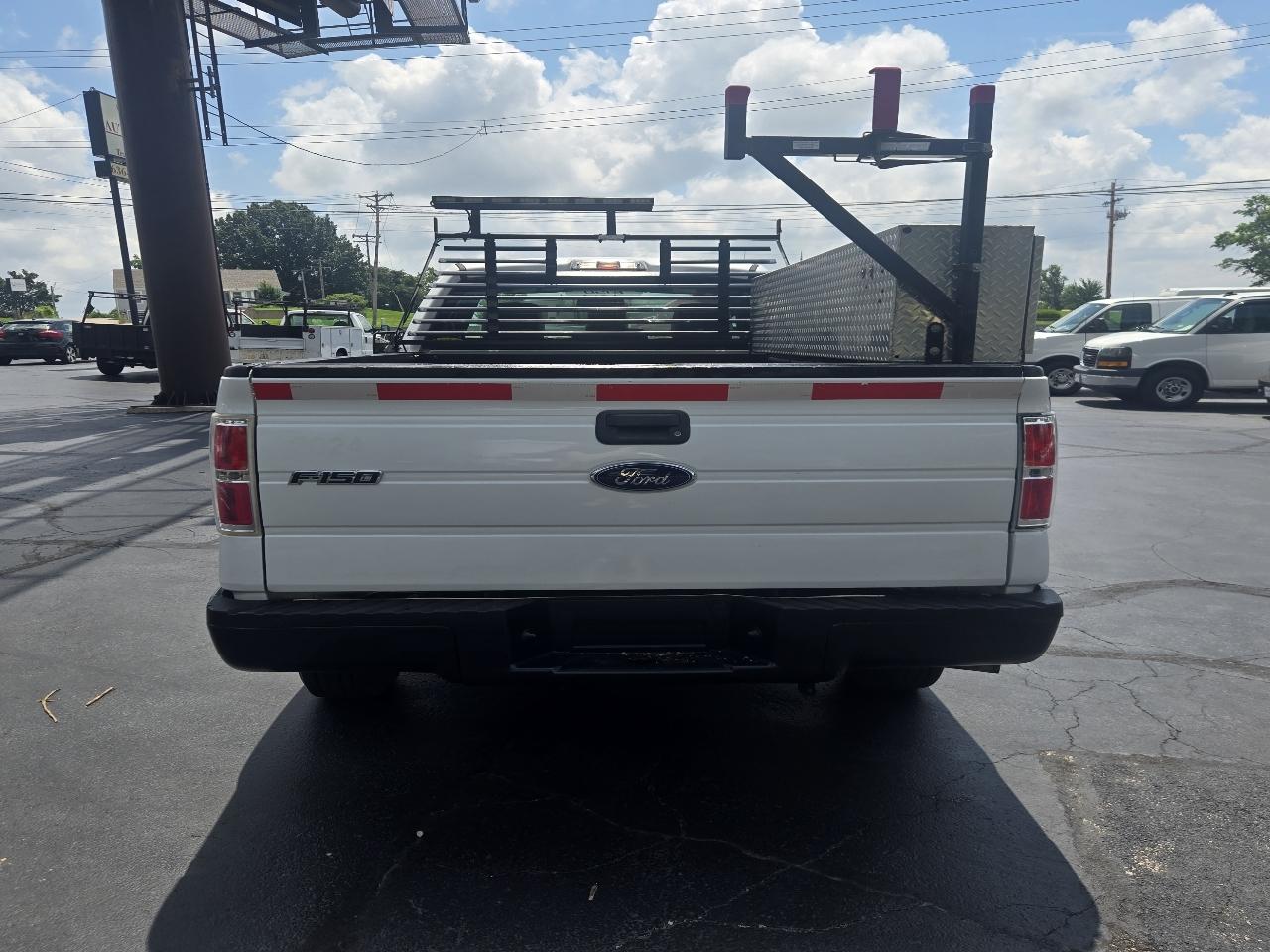 Ford F-150 XLT 8-ft. Bed 4WD 2011