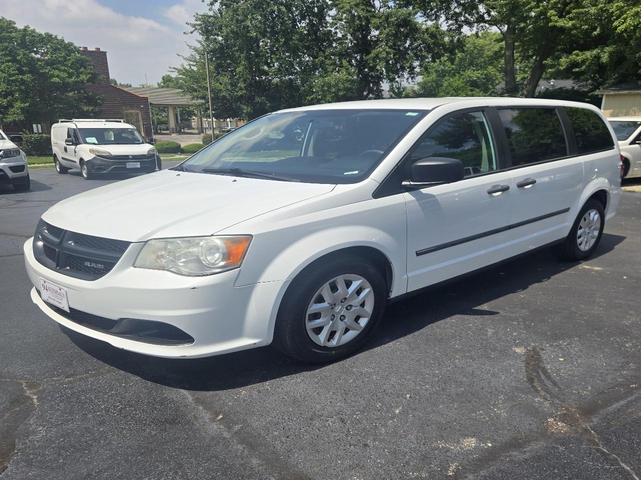 RAM Cargo Van Base 2014