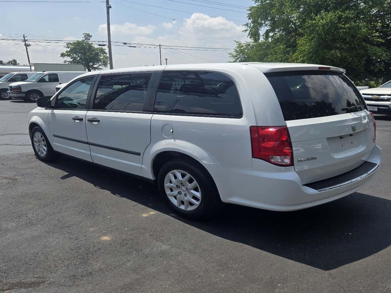 RAM Cargo Van Base 2014