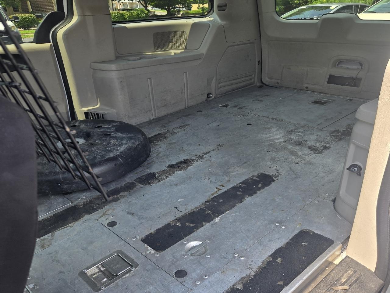 RAM Cargo Van Base 2014