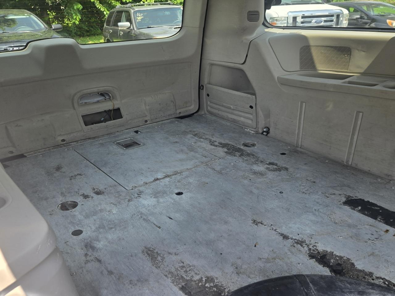 RAM Cargo Van Base 2014
