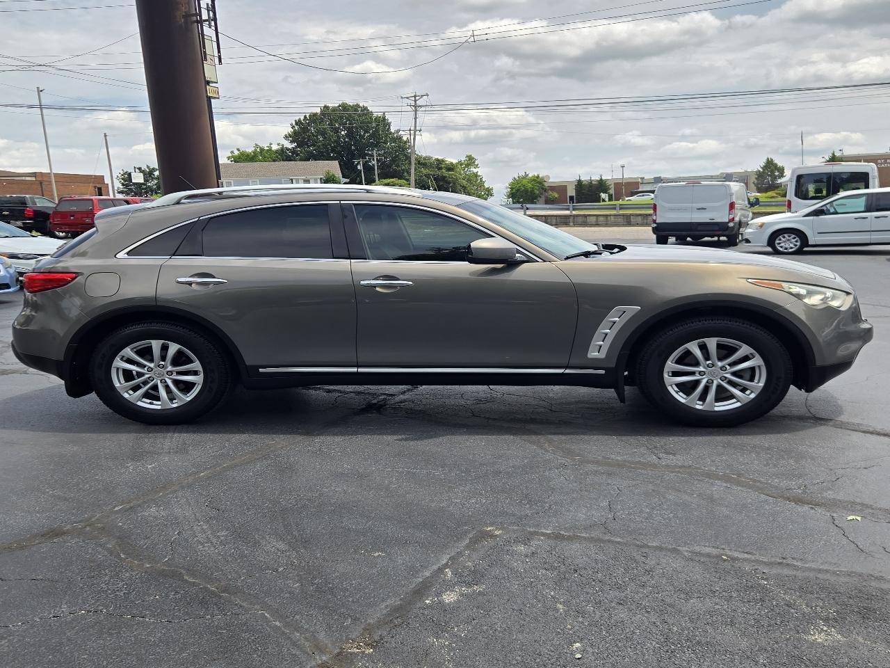 Infiniti FX FX35 AWD 2010