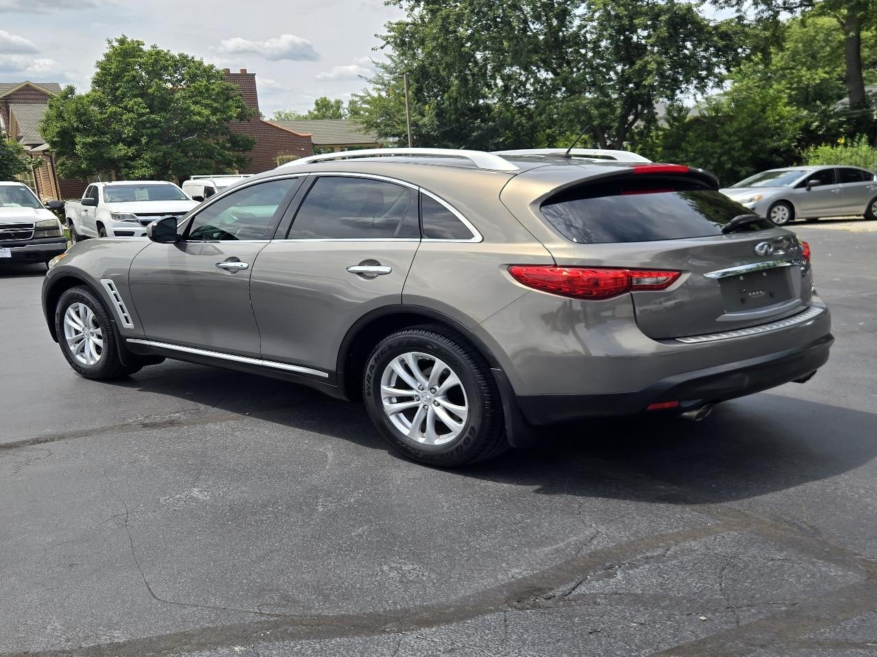 Infiniti FX FX35 AWD 2010