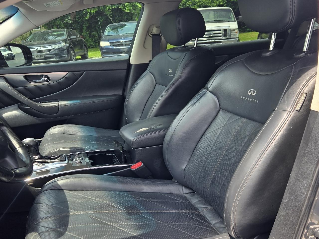 Infiniti FX FX35 AWD 2010