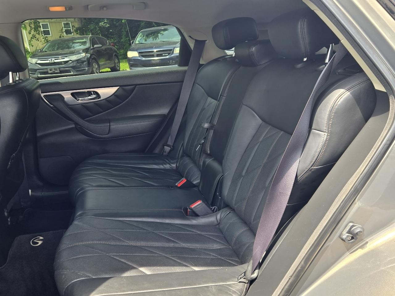 Infiniti FX FX35 AWD 2010