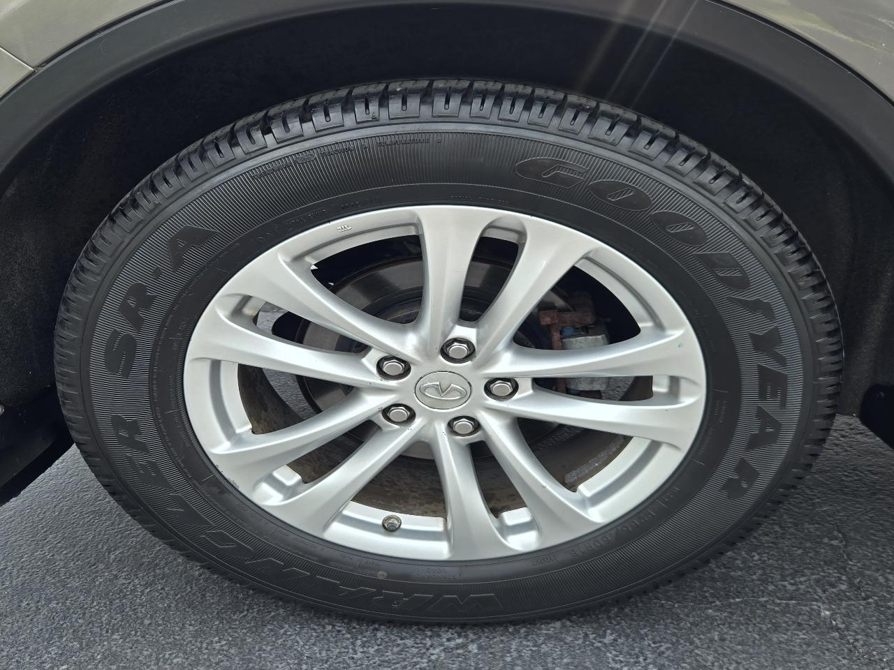 Infiniti FX FX35 AWD 2010