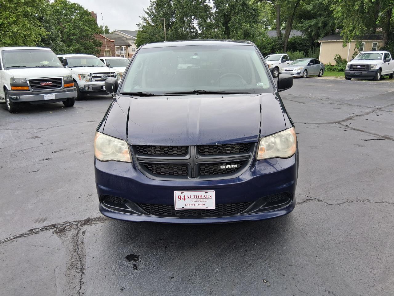 RAM Cargo Van Base 2014