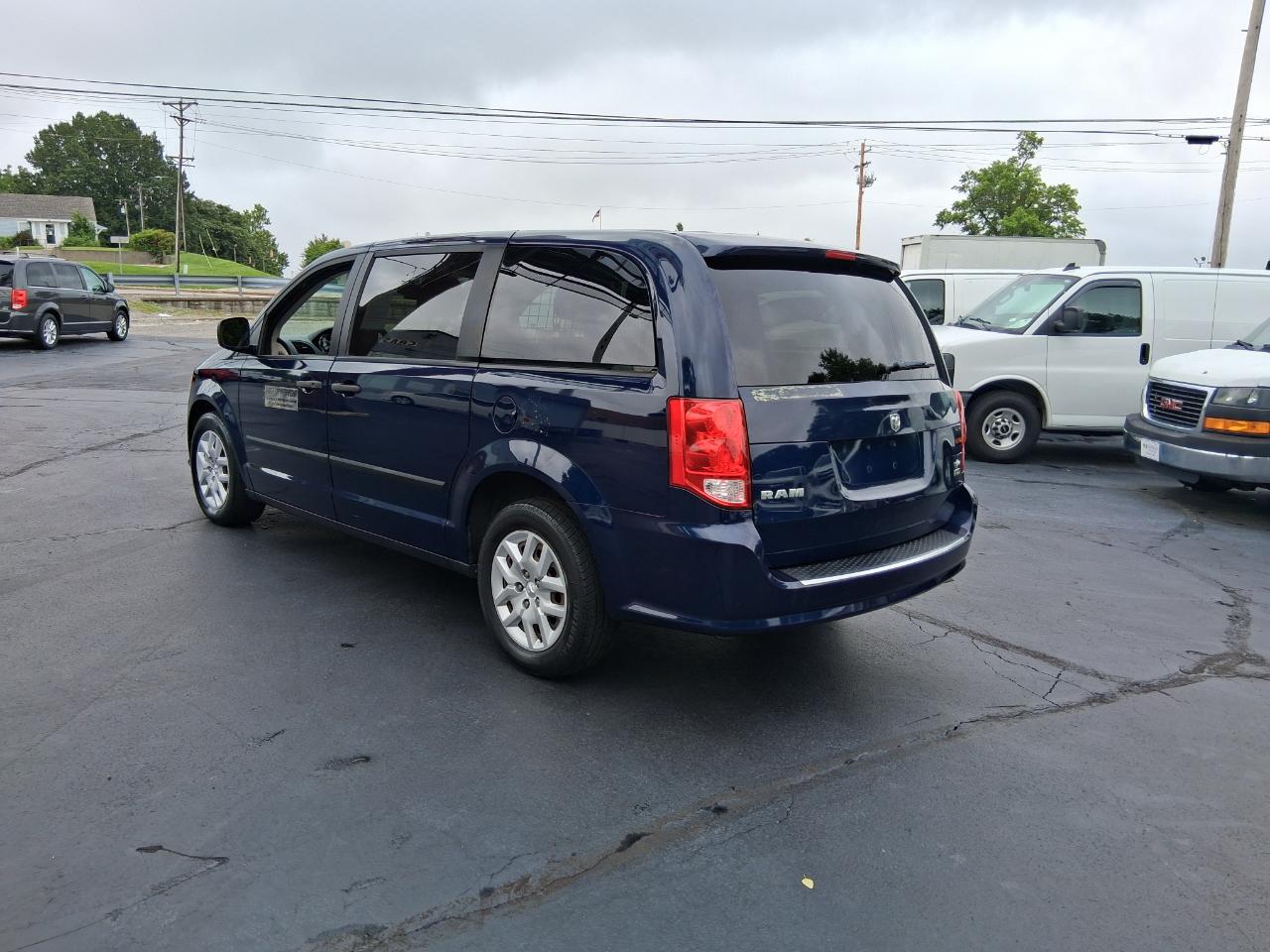RAM Cargo Van Base 2014