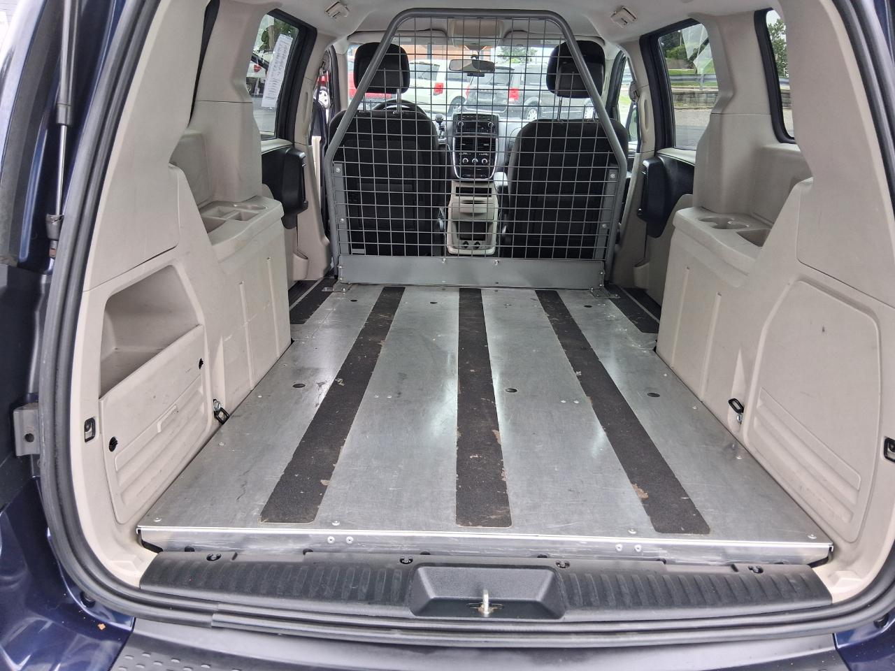 RAM Cargo Van Base 2014
