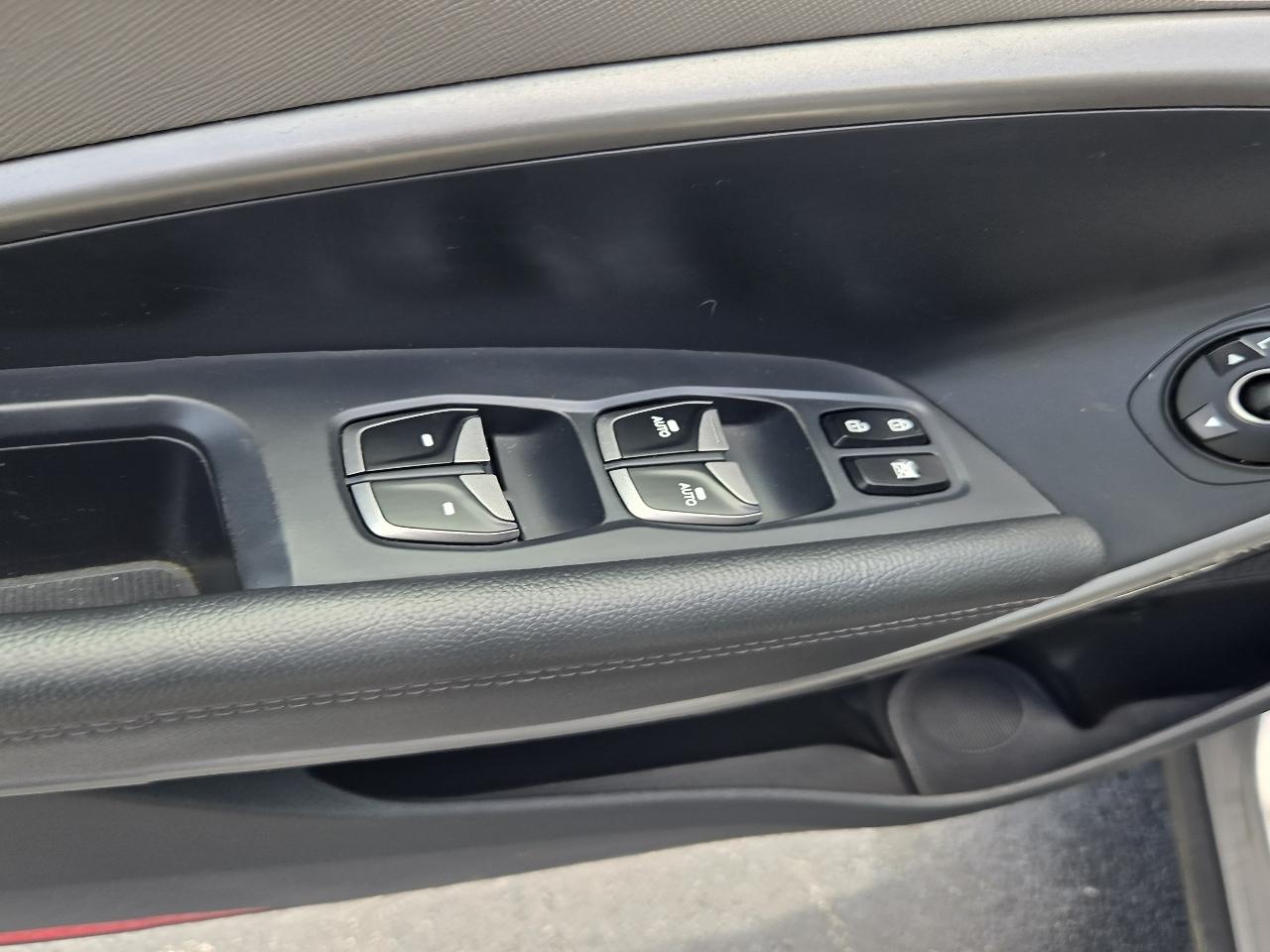 Hyundai Santa Fe GLS FWD 2014