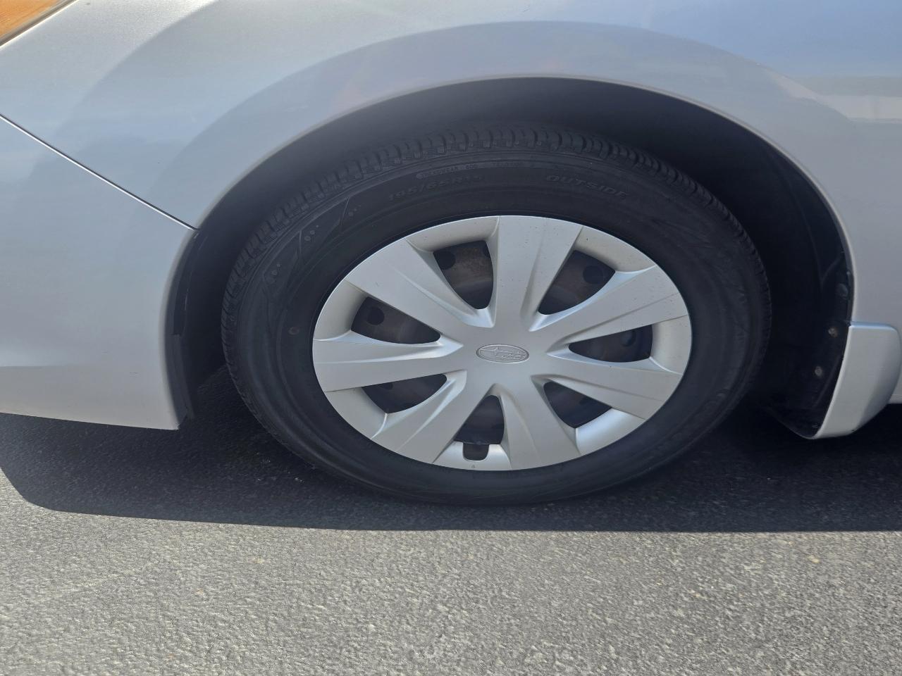 Subaru Impreza Base 4-Door 2012