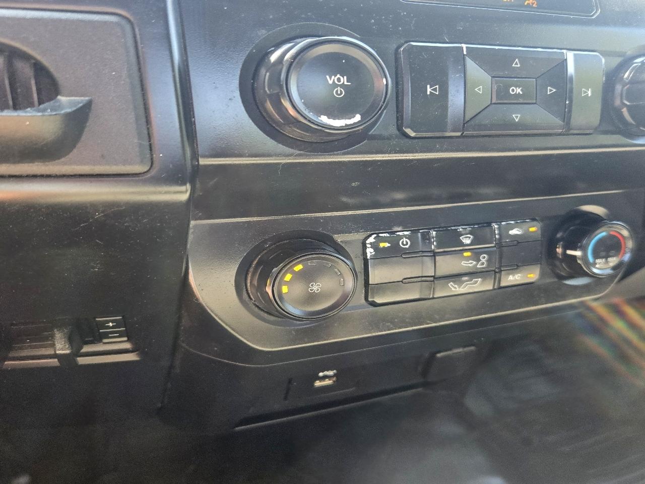 Ford F-150 XL 8-ft. Bed 2WD 2020