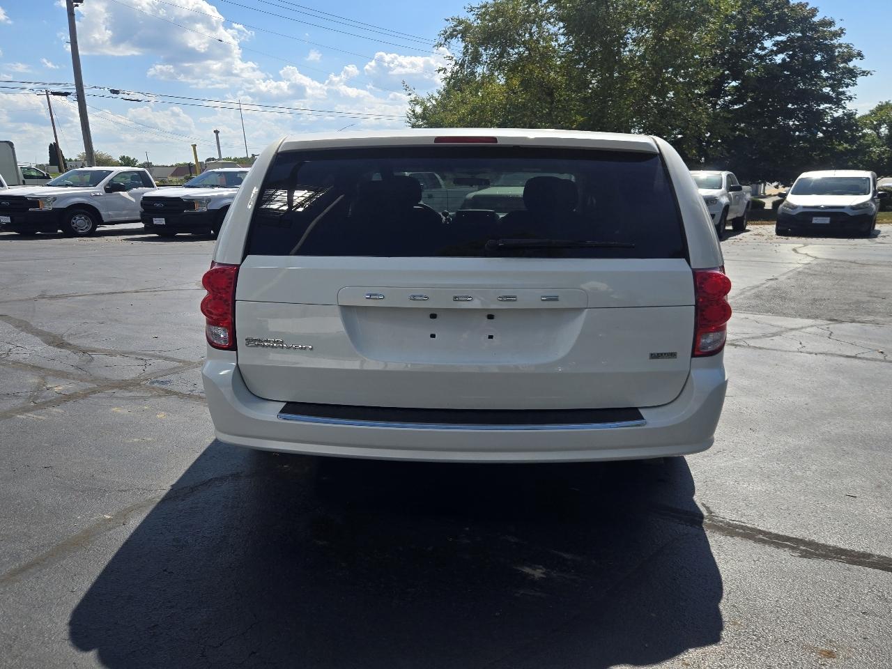 Dodge Grand Caravan SE 2013