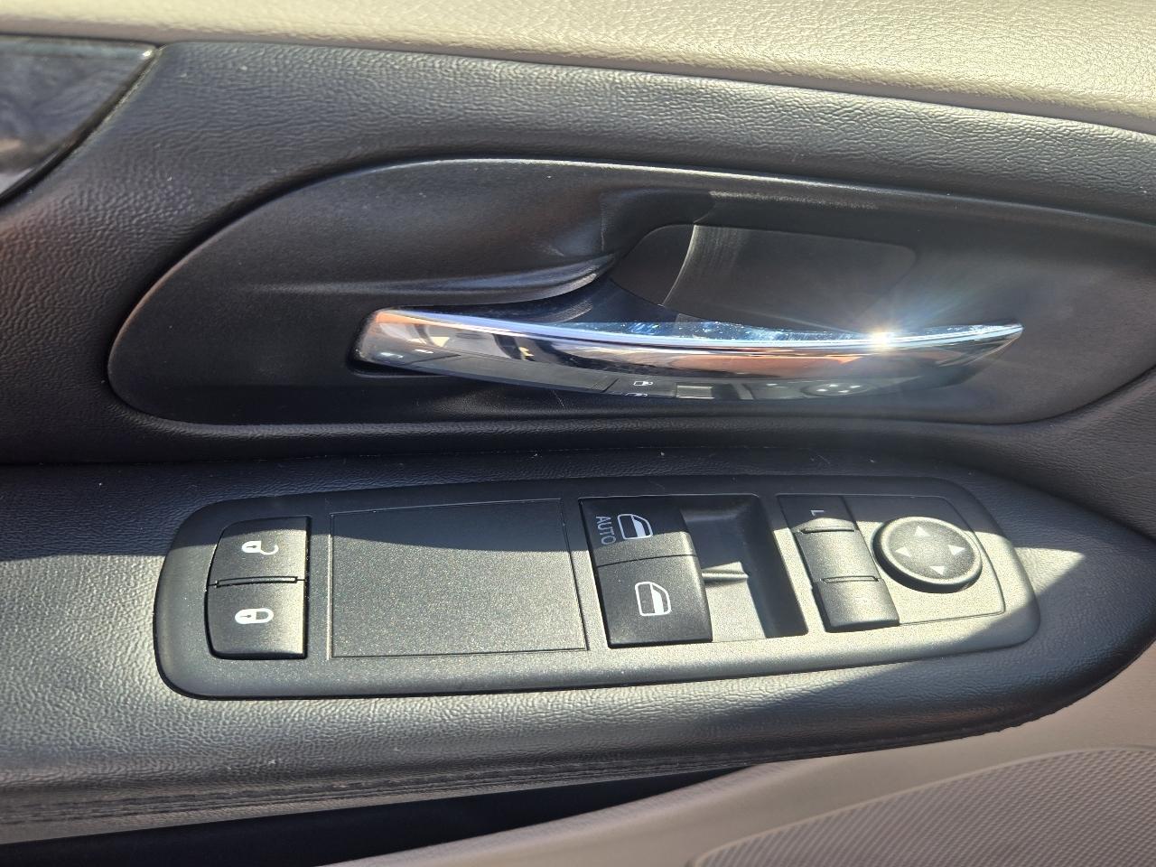 Dodge Grand Caravan SE 2013