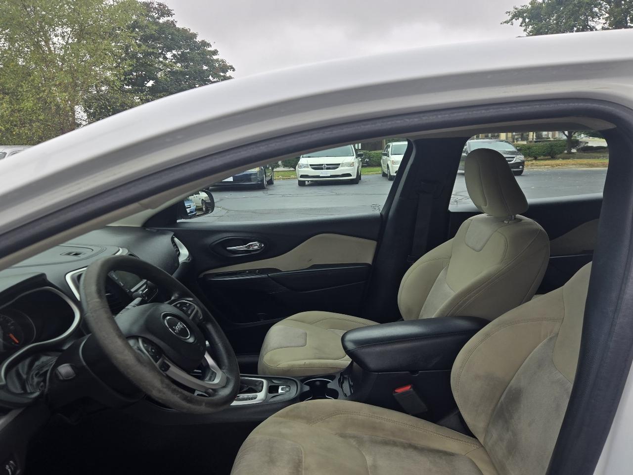 Jeep Cherokee Sport FWD 2016