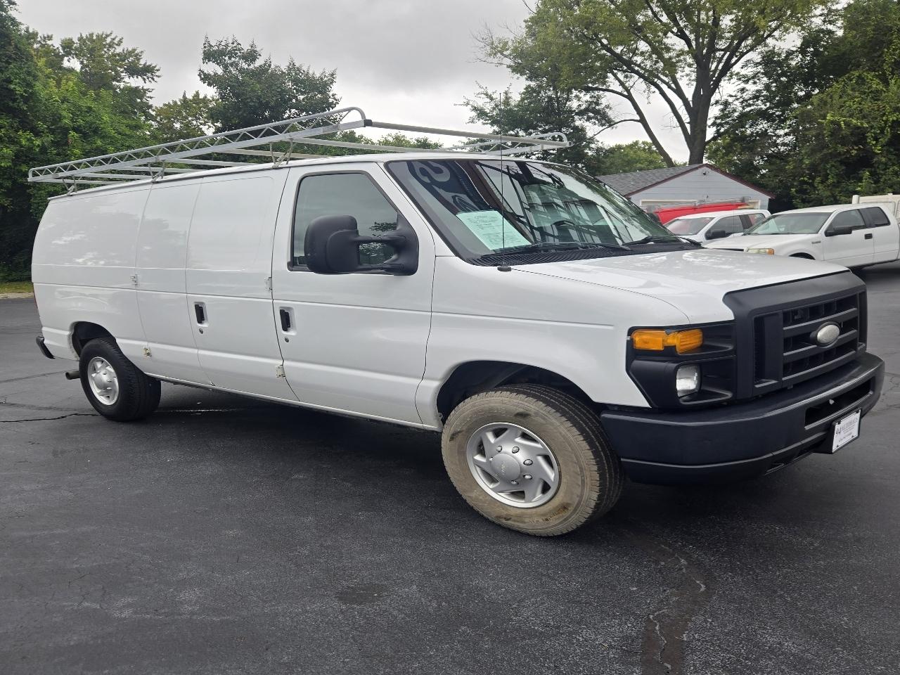 Ford Econoline E-350 Super Duty 2014
