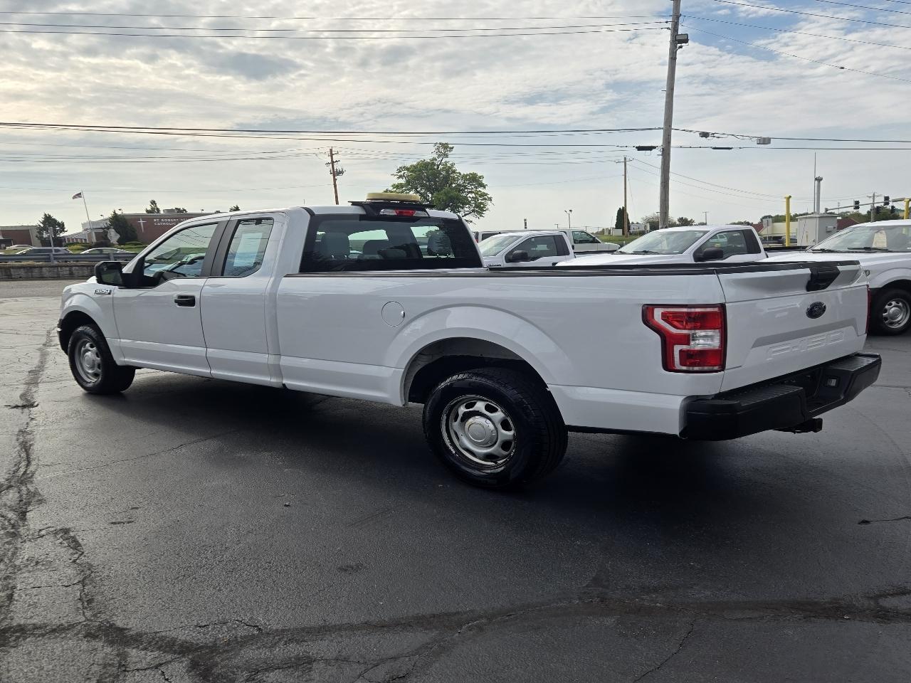 Ford F-150 XL SuperCab 8-ft. 2WD 2018