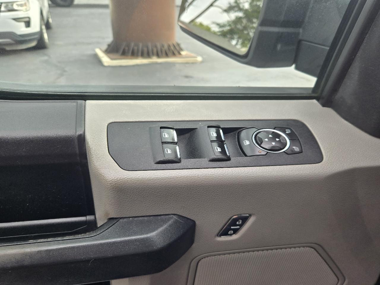 Ford F-150 XL SuperCab 8-ft. 2WD 2018