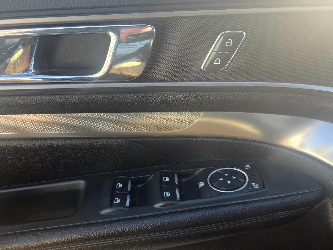Ford Explorer XLT 4WD 2018