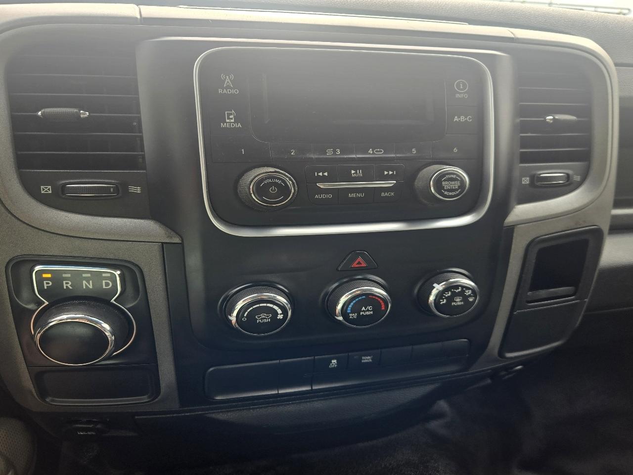 RAM 1500 Tradesman Quad Cab 2WD 2014