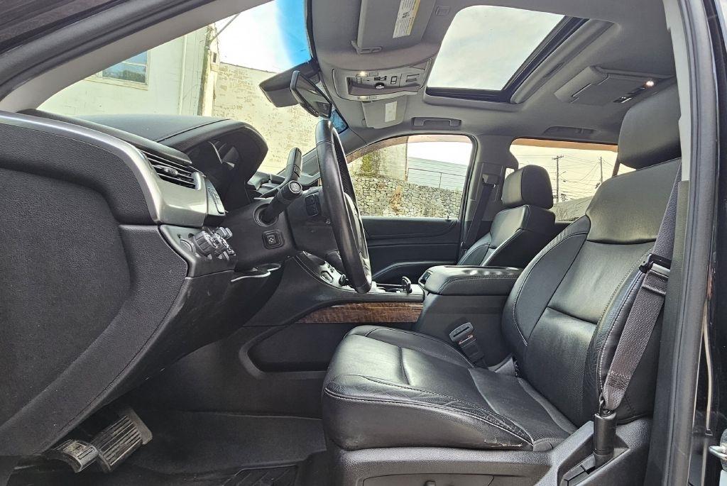 2015 Chevrolet Suburban LTZ - Photo 12