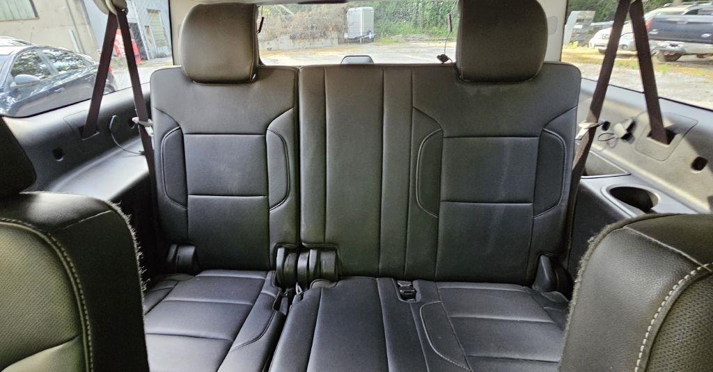 2015 Chevrolet Suburban LTZ - Photo 14