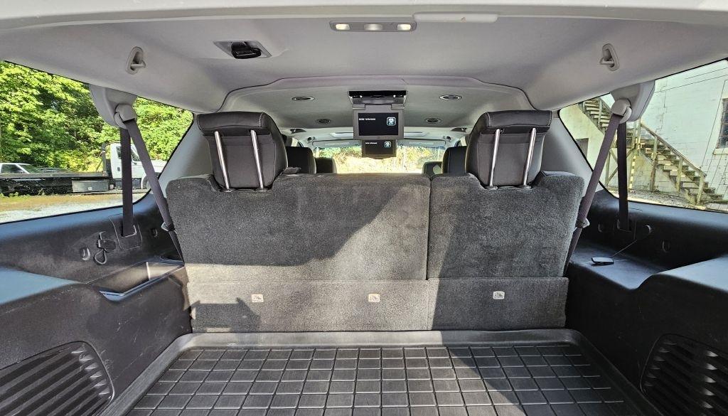 2015 Chevrolet Suburban LTZ - Photo 16
