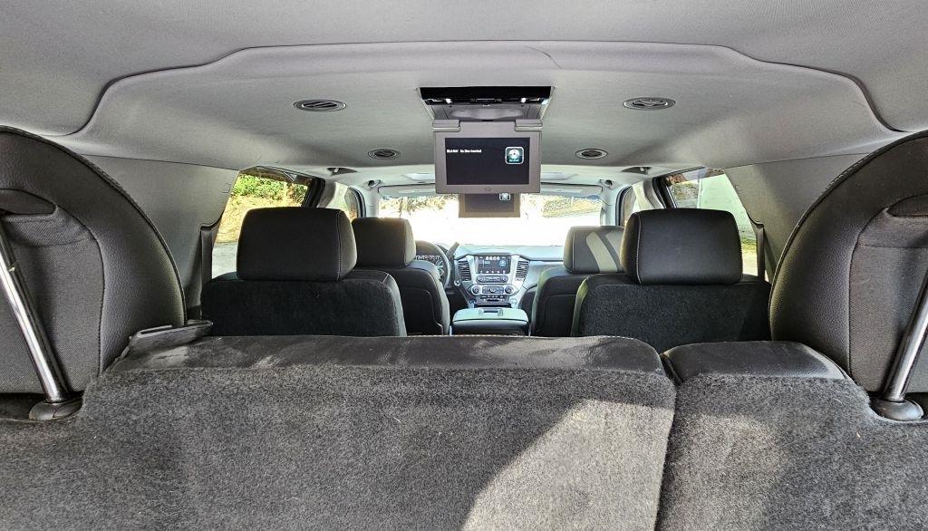 2015 Chevrolet Suburban LTZ - Photo 17