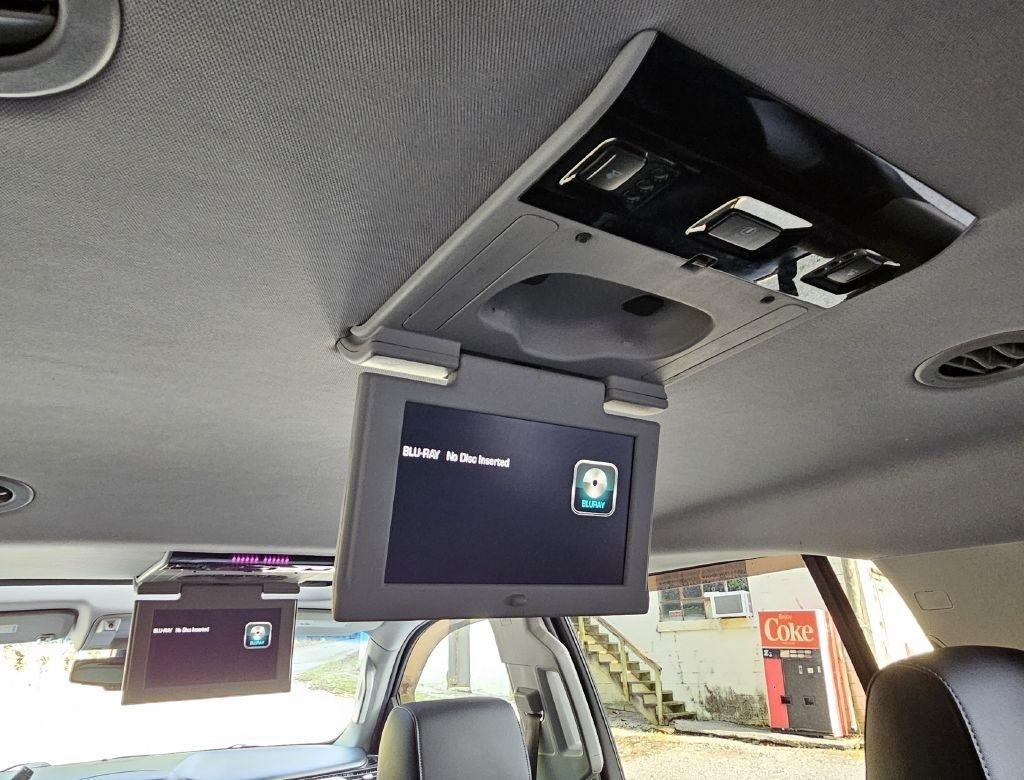 2015 Chevrolet Suburban LTZ - Photo 34