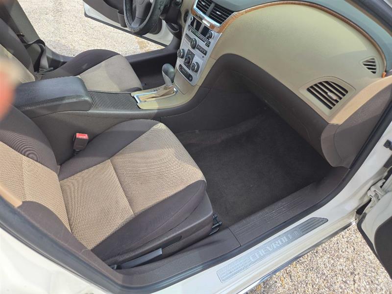 Chevrolet Malibu 1LT 2010