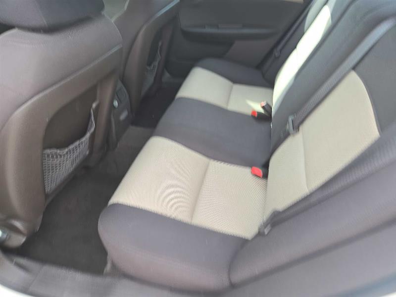 Chevrolet Malibu 1LT 2010