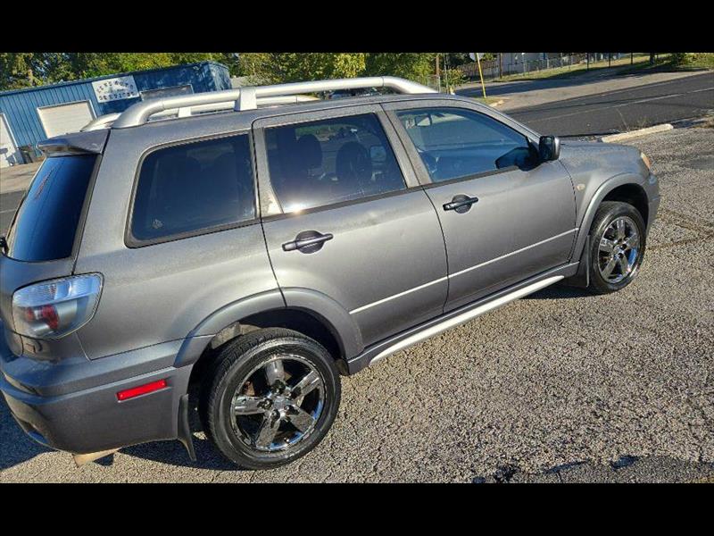 2006 Mitsubishi Outlander SE 2WD