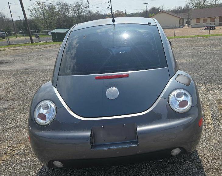 Volkswagen New Beetle GLS 2.0L 2003