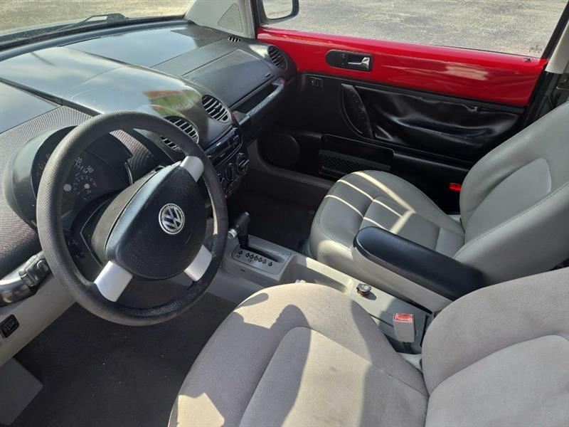 Volkswagen New Beetle GLS 2.0L 2003